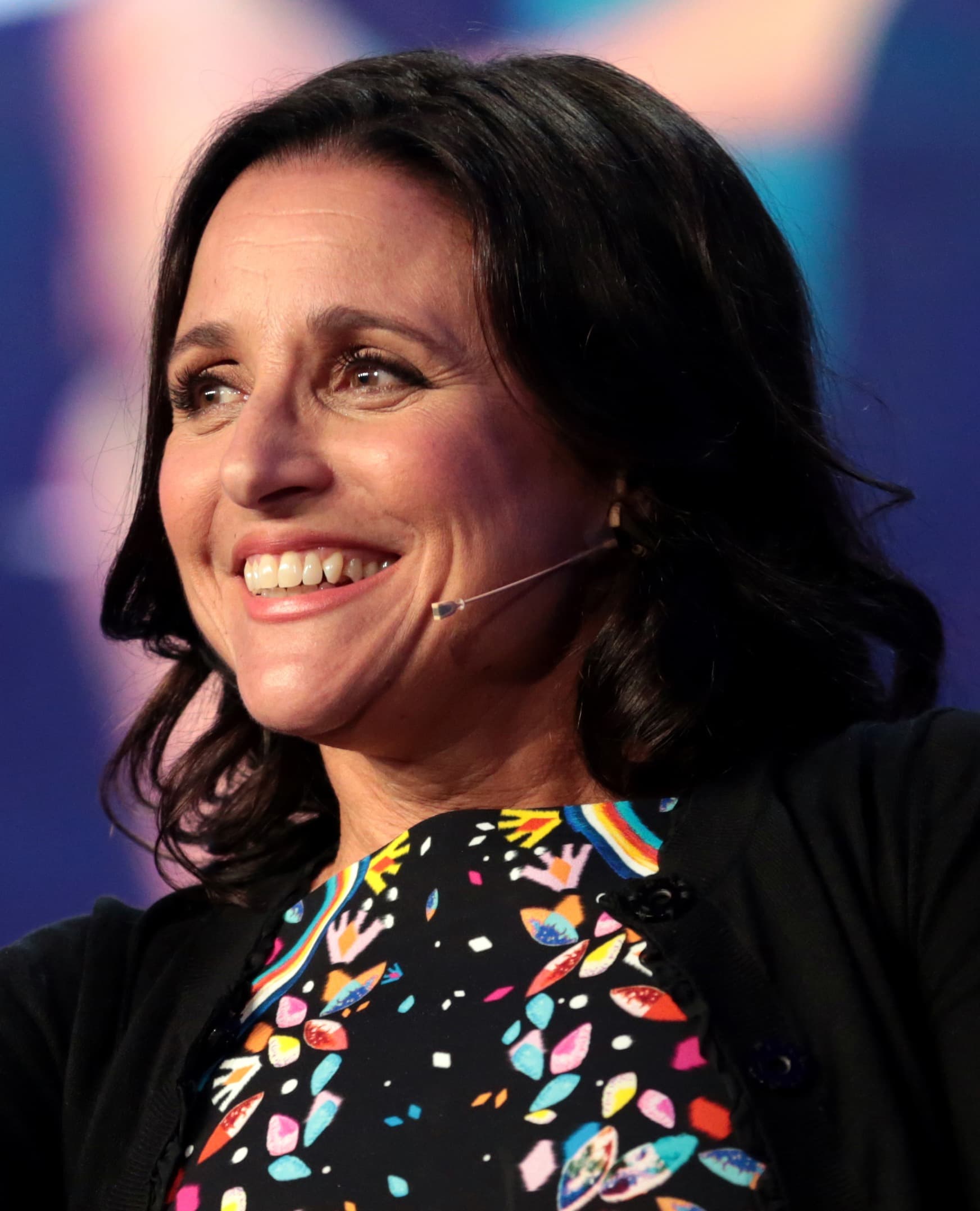 Julia Louis-Dreyfus speaking at an event in Phoenix in May 2017.