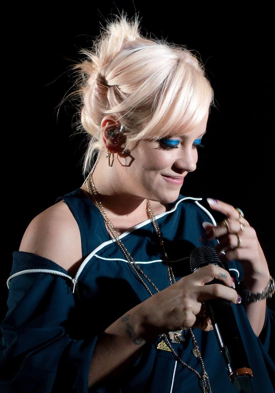 Lily Allen performing live at the El Rey Theatre in Los Angeles, California, on Wednesday, April 25, 2018.