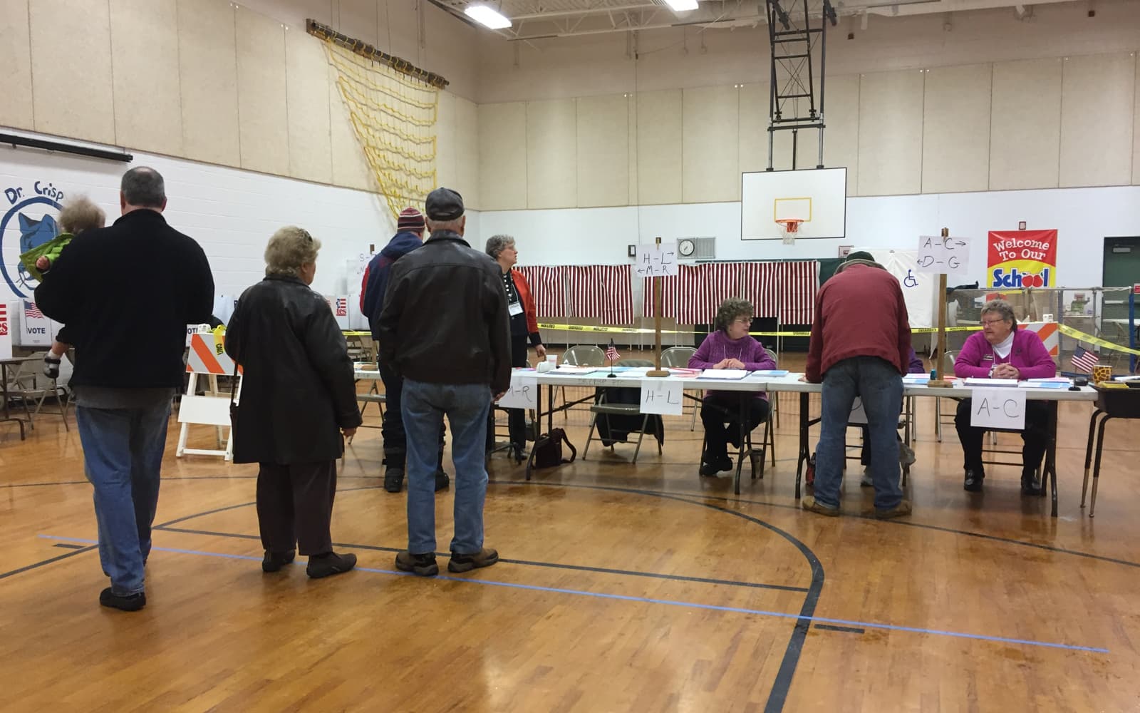 Fotografía de archivo de un centro de votación en Nashua, Nuevo Hampshire, el 9 de febrero de 2016.