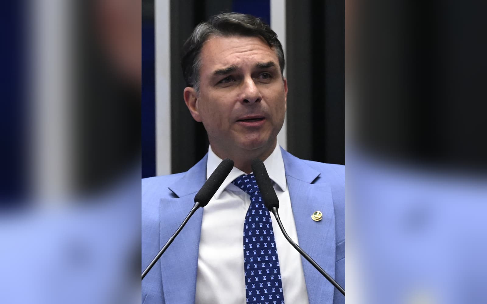 Flávio Bolsonaro habla en el Senado de Brasil el 1 de septiembre de 2026; retrato de archivo.